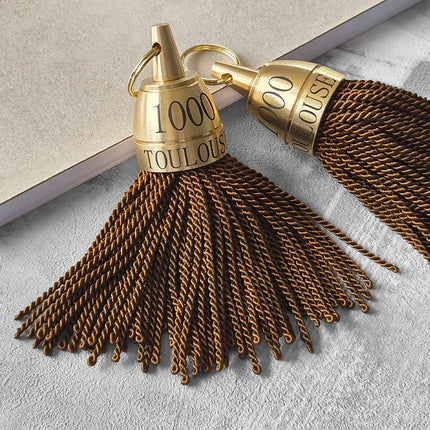 Llavero para hotel Philadelphia de laton grabado con borlon marron - Por unidad